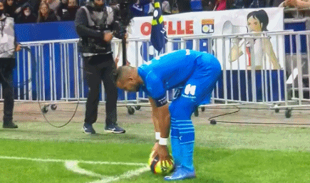 U22国足末战平乌兹别克斯坦无缘冠军，韩国夺2025熊猫杯冠军（U22国足收官战打平乌兹别克斯坦无缘问鼎，韩国加冕2025熊猫杯）