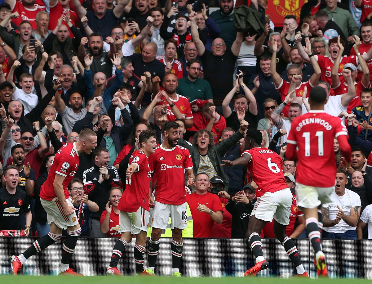 詹姆斯关键三分绝杀比赛（詹姆斯压哨三分定胜负）