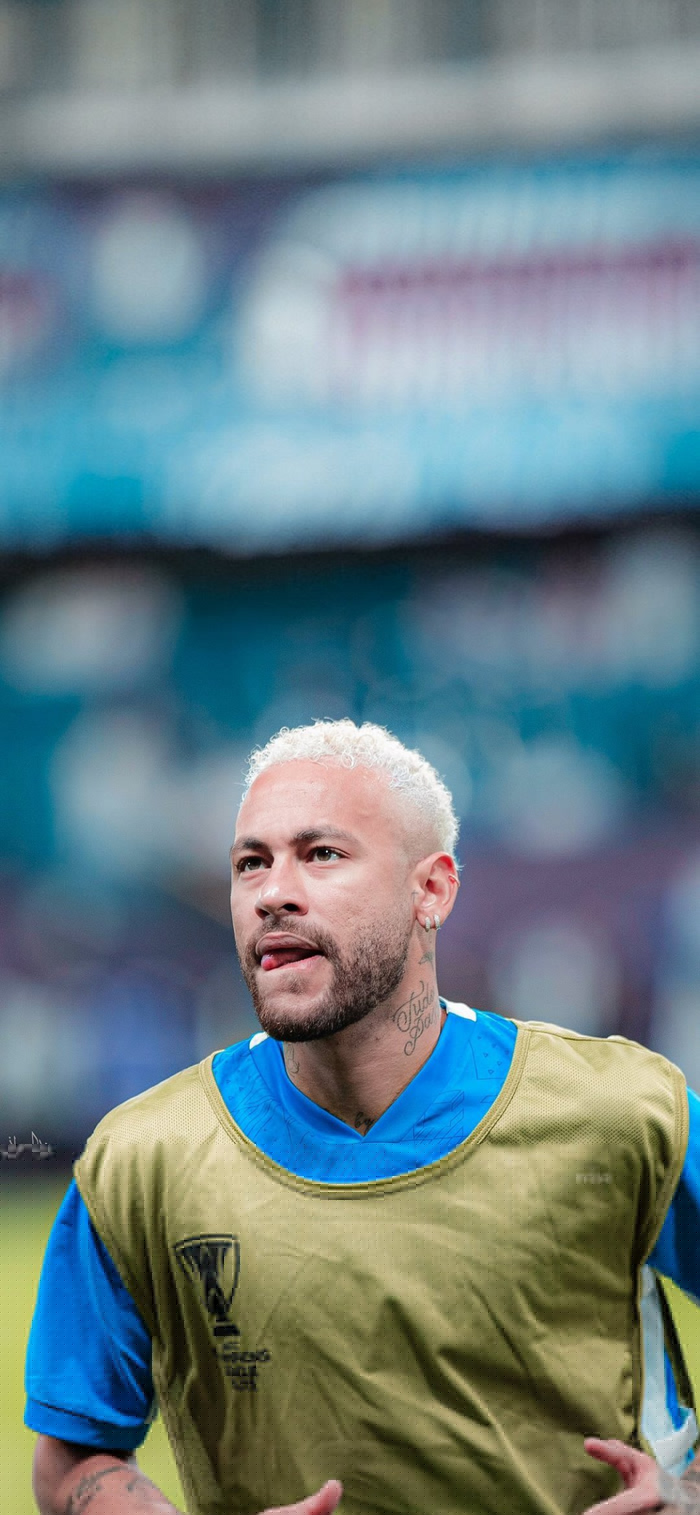 斯基拉：尤文未谈妥麦肯尼续约，两家意甲俱乐部已与球员接触（斯基拉：尤文与麦肯尼续约未达成一致，两家意甲俱乐部已与其接触）