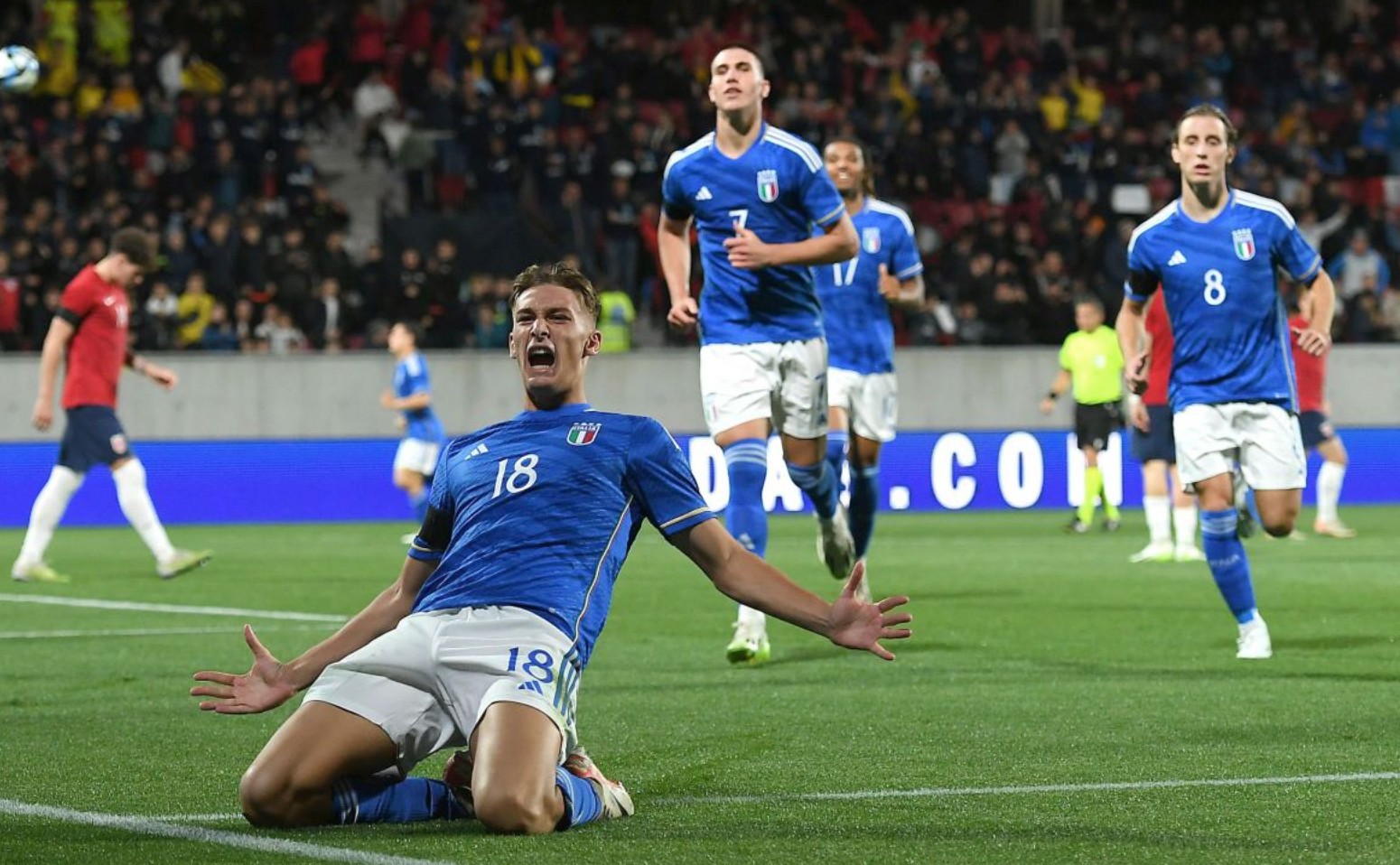 于根伟：对阵中超前五中的四支球队抢到12分，我觉得比较满意（于根伟：与中超前五的四队交锋拿下12分，我整体满意）