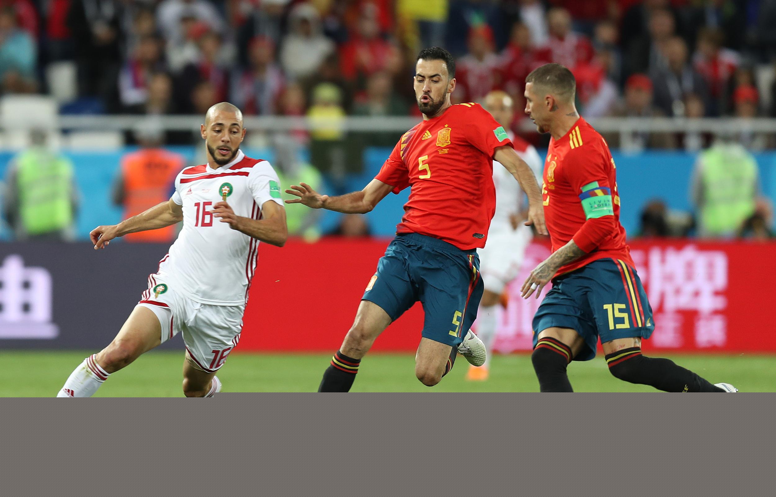 阿森纳vs拜仁：萨卡、埃泽首发，凯恩、奥利塞、卡尔出战（阿森纳对阵拜仁：萨卡、埃泽先发，凯恩、奥利塞、卡尔登场）