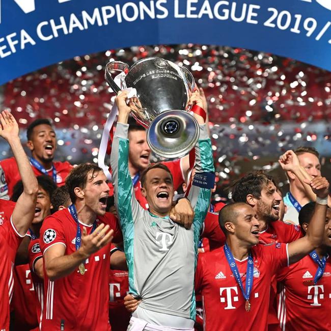 梅西获美职联MVP并率队首夺总冠军，雨中致歉开幕式取消（梅西荣膺美职联MVP率队首夺总冠军，雨中开幕式取消他现场致歉）