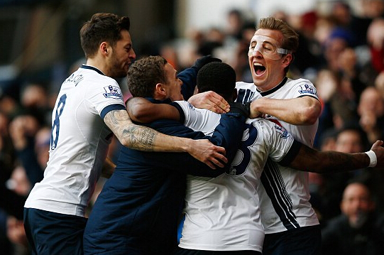 莫雷托：那不勒斯想在冬窗从罗马引进洛伦佐-佩莱格里尼（莫雷托：那不勒斯冬窗有意从罗马签下洛伦佐-佩莱格里尼）