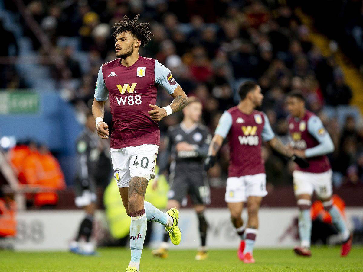 如此巴萨，怎能不爱？亚马尔助攻梅开二度，莱万攻入首球（怎能不爱这支巴萨？亚马尔两次助攻，莱万收获首球）