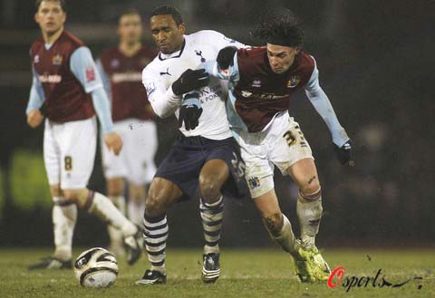 欧协联积分榜：斯特拉斯堡领跑，水晶宫距前8仅1分（欧协联积分榜：斯特拉斯堡居首，水晶宫距前八仅差1分）