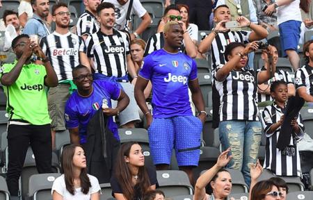 比利亚雷亚尔中场新星崛起：未来的丹尼·帕雷霍和托马斯·帕特（比利亚雷亚尔中场新秀崛起：有望接班帕雷霍与托马斯·帕尔特伊）