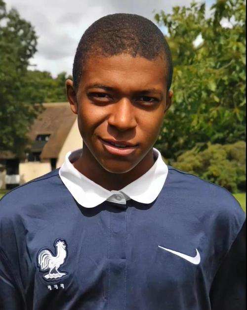 斯皮纳塞：圣西罗首秀是所有孩子的梦想；我的特点更像图拉姆（斯皮纳塞：圣西罗处子秀是每个孩子的梦想，我的风格更像图拉姆）