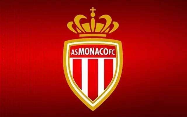 利物浦球迷热议换帅传闻，格拉斯纳因成绩亮眼成为焦点，而斯洛特面临困境。（利物浦换帅传闻惹议：格拉斯纳凭佳绩成焦点，斯洛特陷入困局）