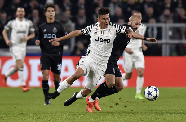 篮球湖人主帅公开力挺球队核心：不可动摇（湖人主帅公开声援核心球员：地位不可撼动）